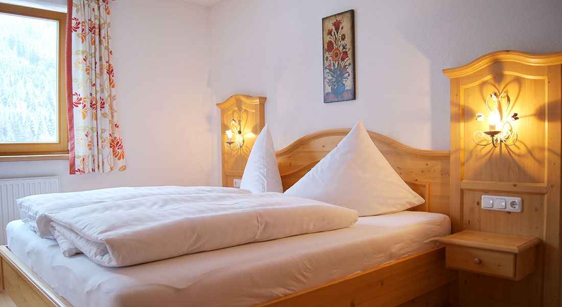 Haus Waldheim - Unser Appartement 5 für Ihren Urlaub am Arlberg